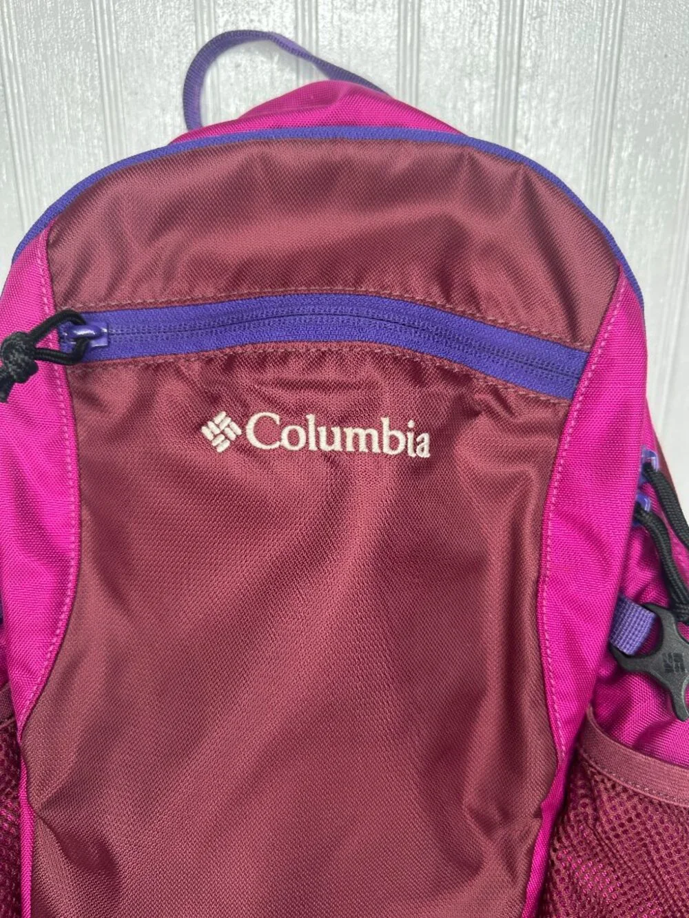 Columbia Castle Rock 15 Backpack Daypack Hiking Outdoor Pink Purple Burgundy